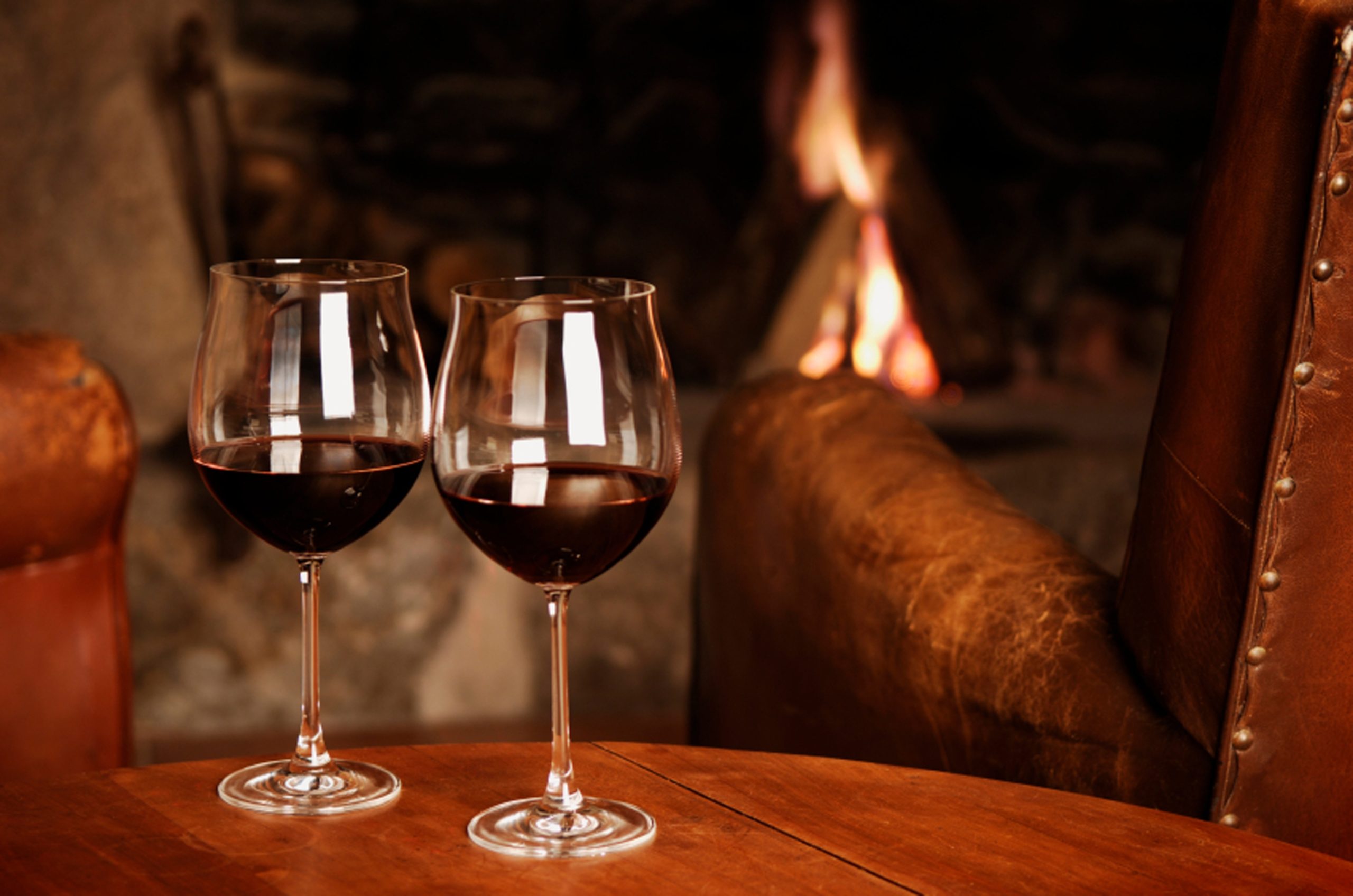 За ладните зимски денови: Чоколадно топло црвено вино