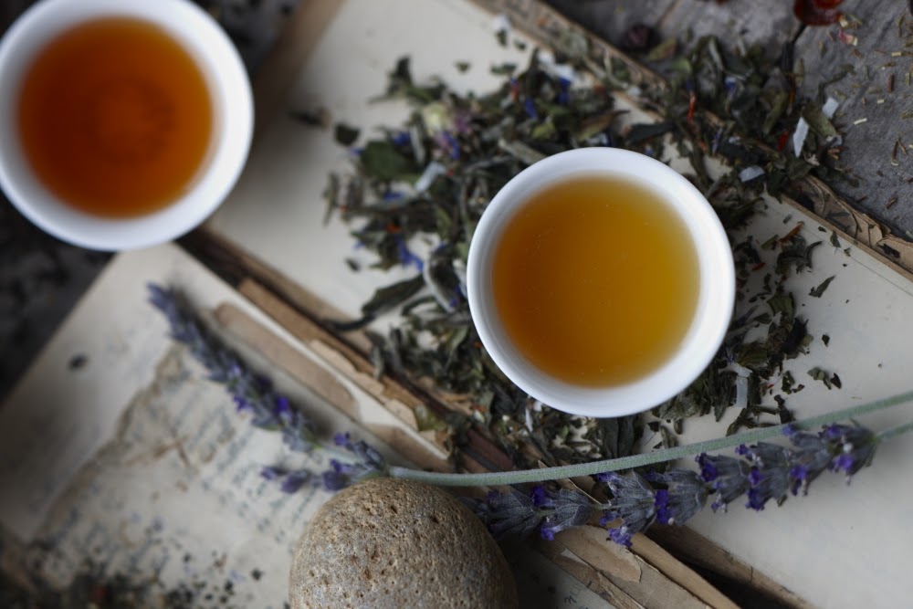 Чај од природни билки и лимон за поубав и поцврст сон