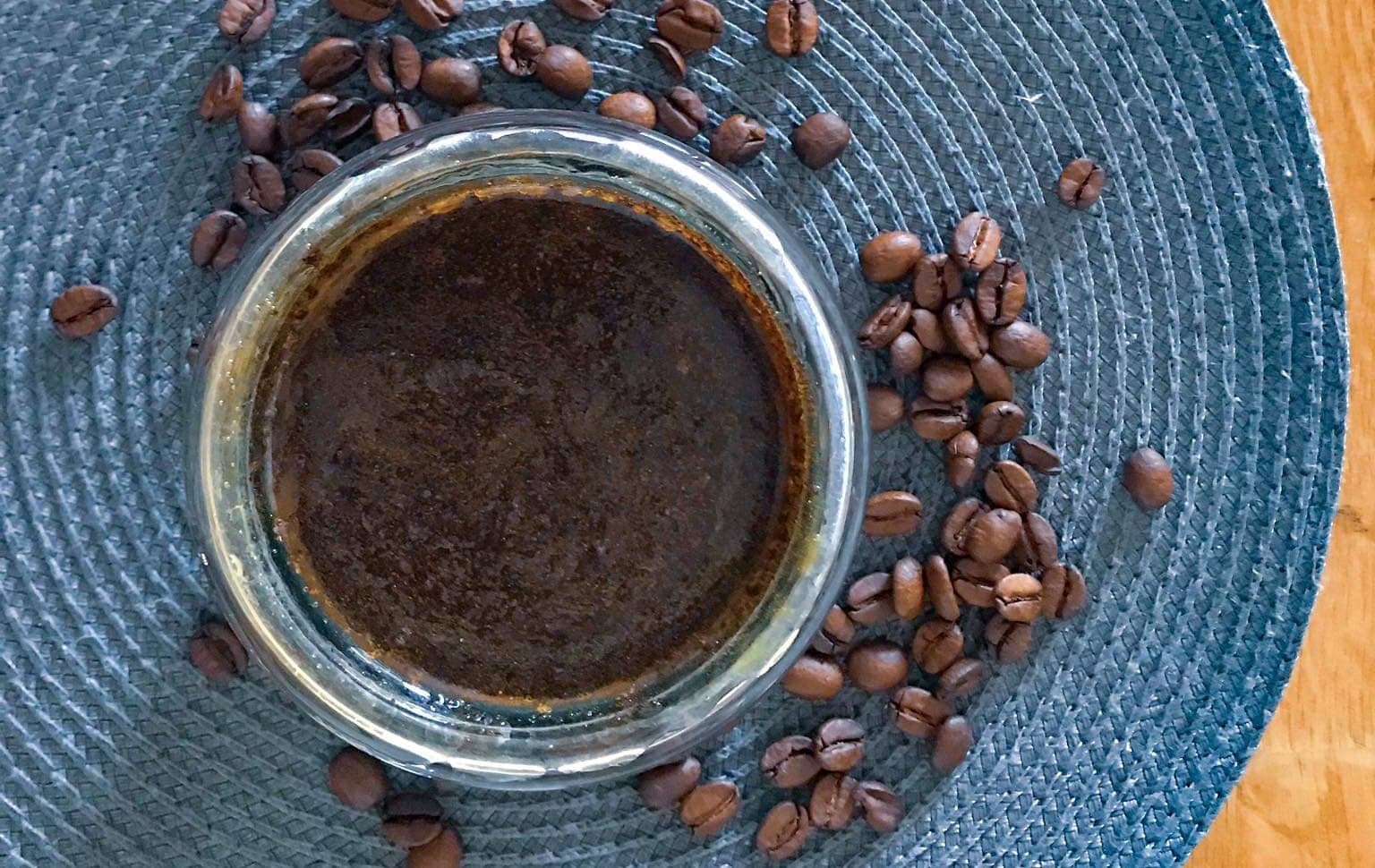 Прочистувачки пилинг за лице и тело