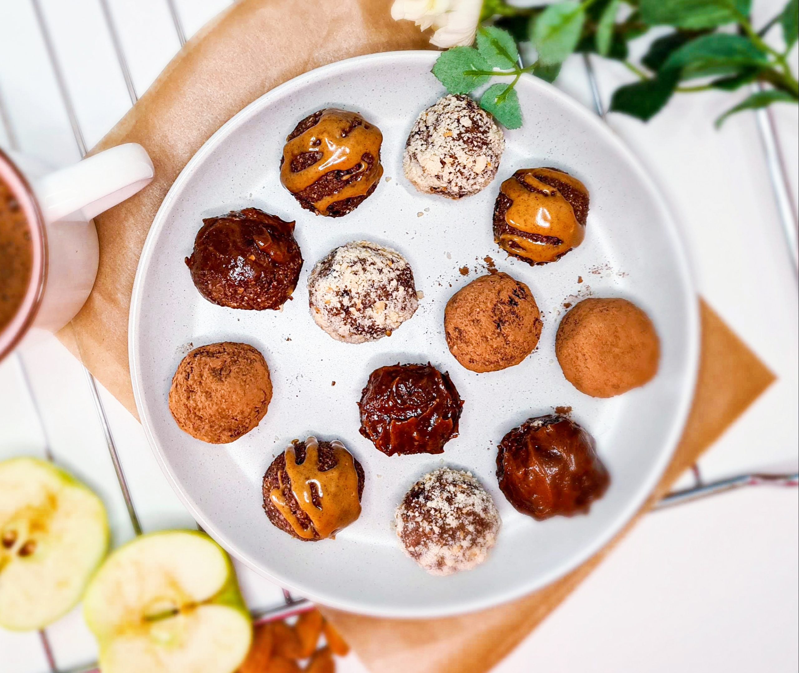 Бомбици со суво овошје