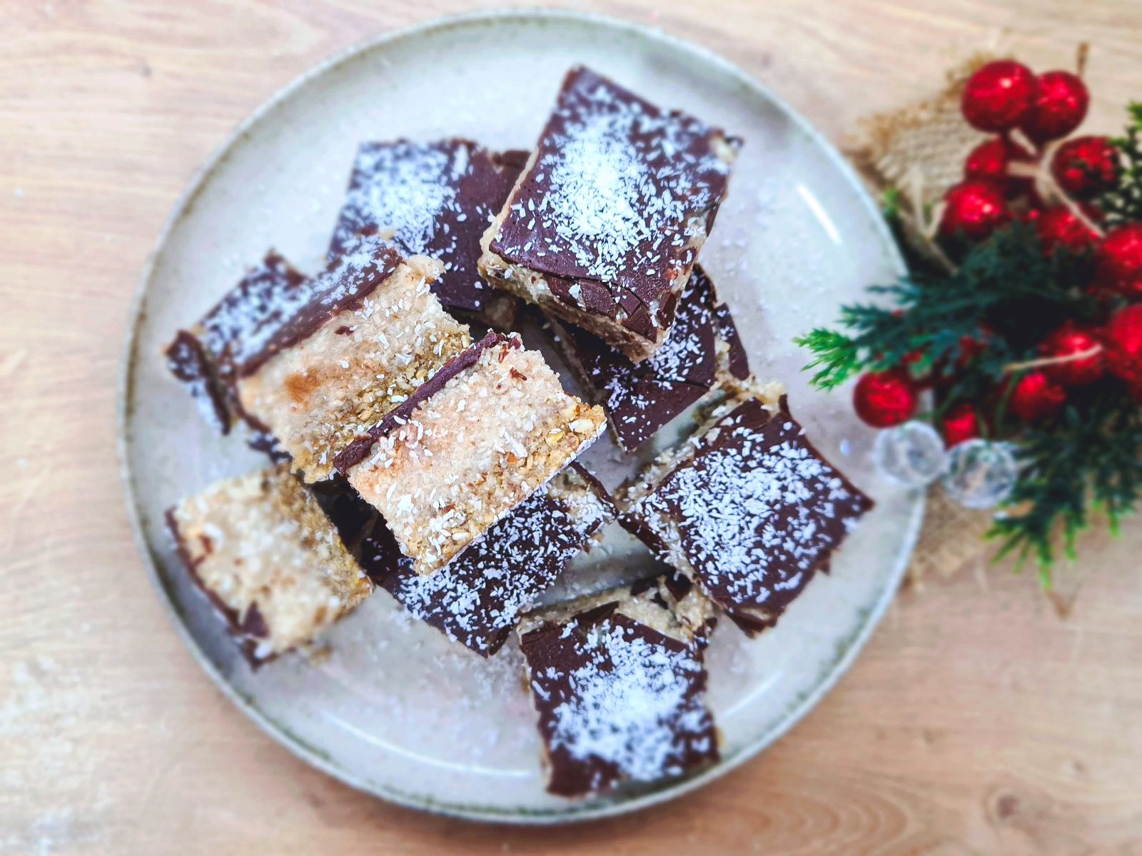 Баунти коцки – новогодишен здрав десерт (посно)