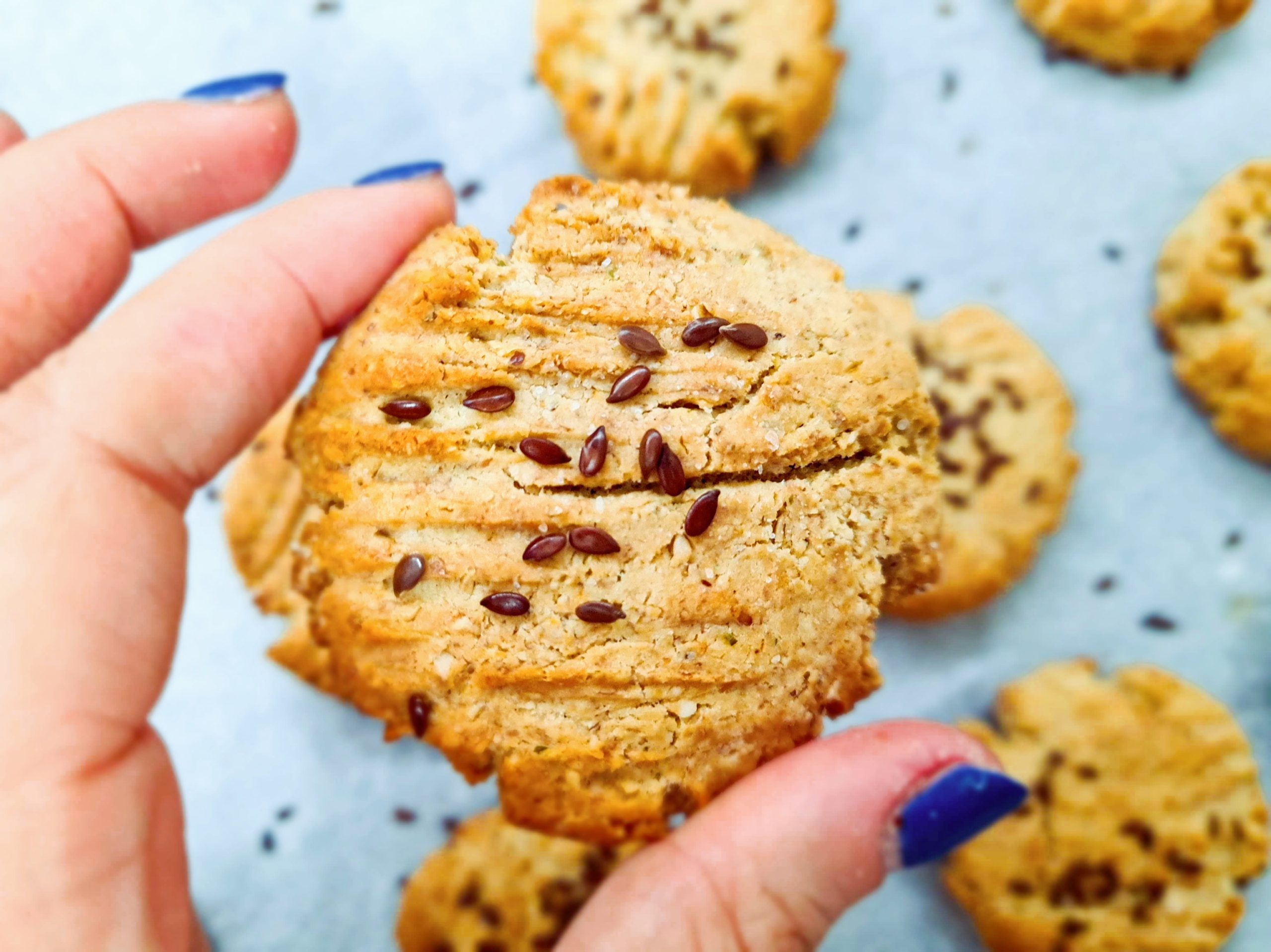 Овесни колачиња со моцарела или урда