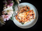 Вегетаријански лазањи со тиквица и зеленчук