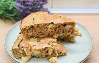 Колач со јаболка